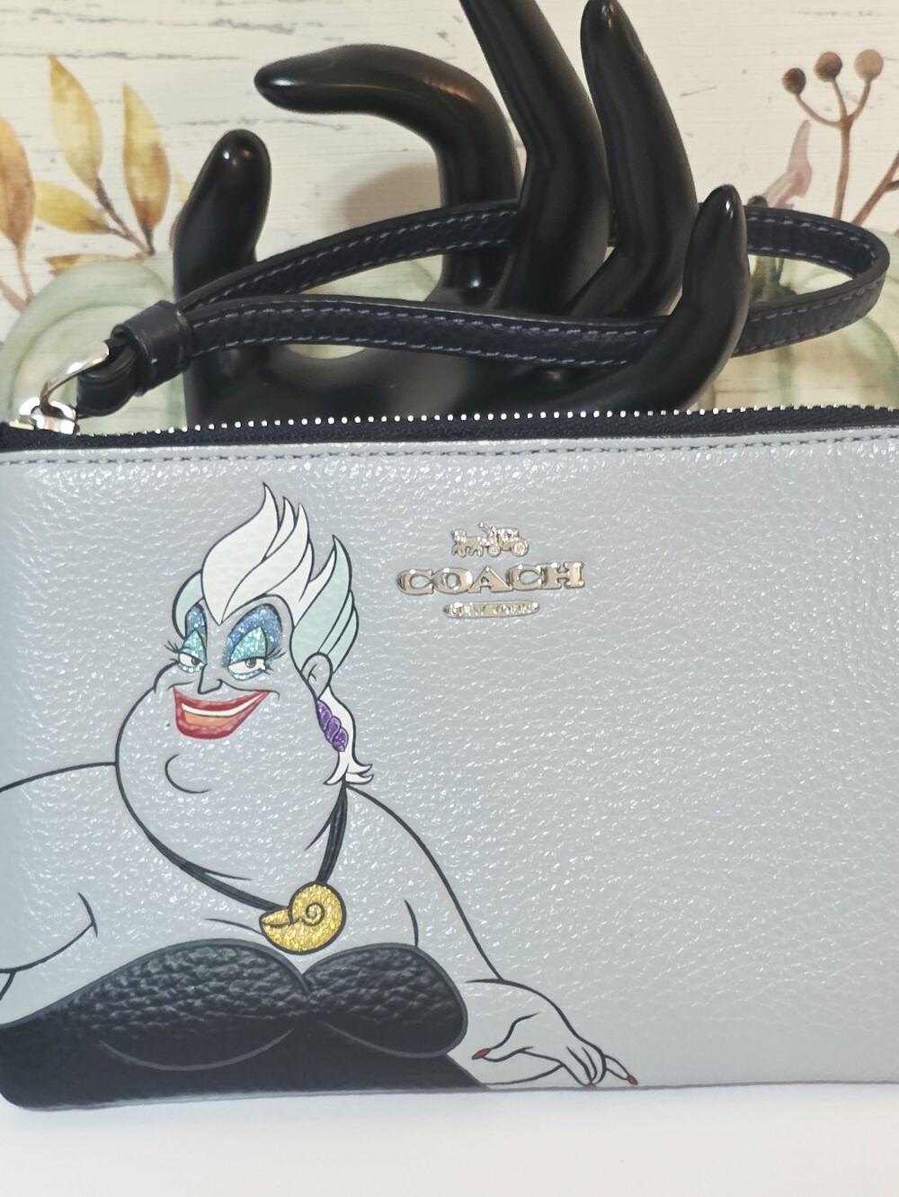 Coach Disney X Coach Corner Zip Wristlet Ursula Motif Ice Blue Multi Rare CC827 - Picture 12 of 15